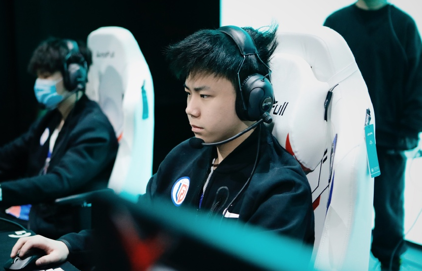 开云在线入口 -JackeyLove迎来五赛季高光表现，RNG球迷沸腾！的简单介绍